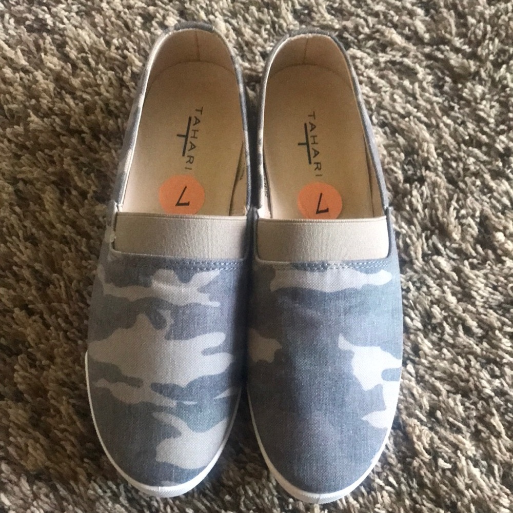 Tahari Bristol Camo Shoes sz 7 NWOT